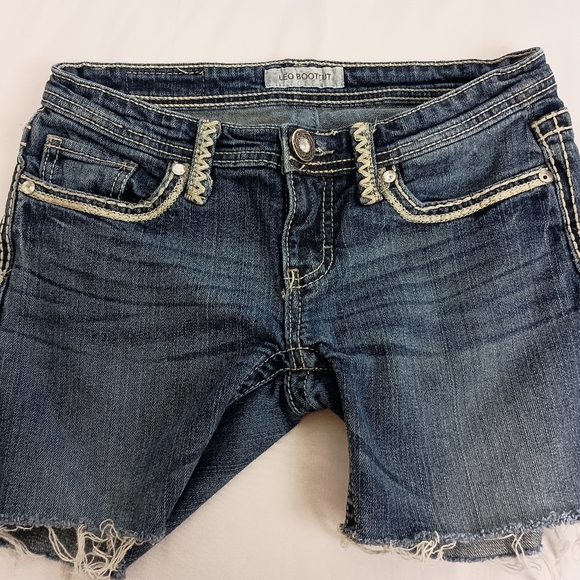 DAYTRIP Edgy Blue Denim Cutoff Western Booty Shorts-(#670) - Picture 1 of 8